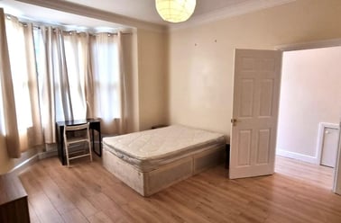 Simonside Terrace, Heaton, Newcastle - Image 2